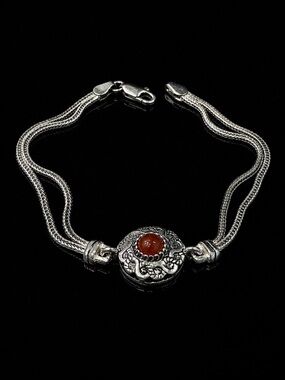 Vintage-Inspired silver 825 Bracelet with Orange Stone